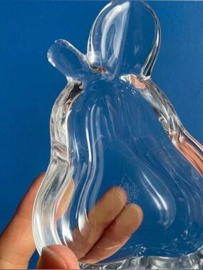 Vintage Glass Pear trinket dish or ashtray. Great condition.